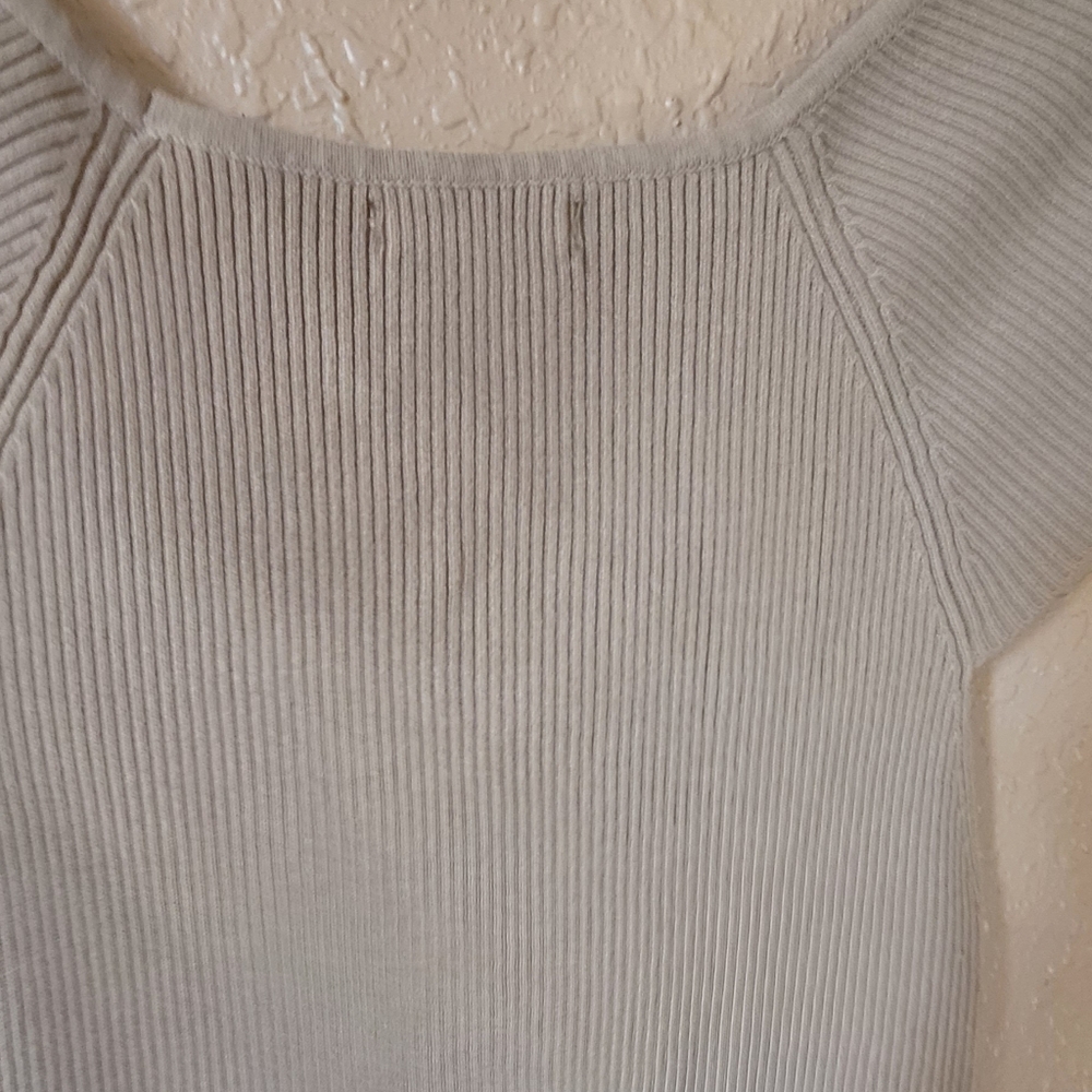 NEVER WORN! - Picture 2 of 7
